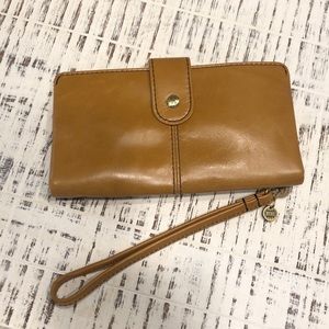 HOBO Marshal Wristlet- Honey. NWT